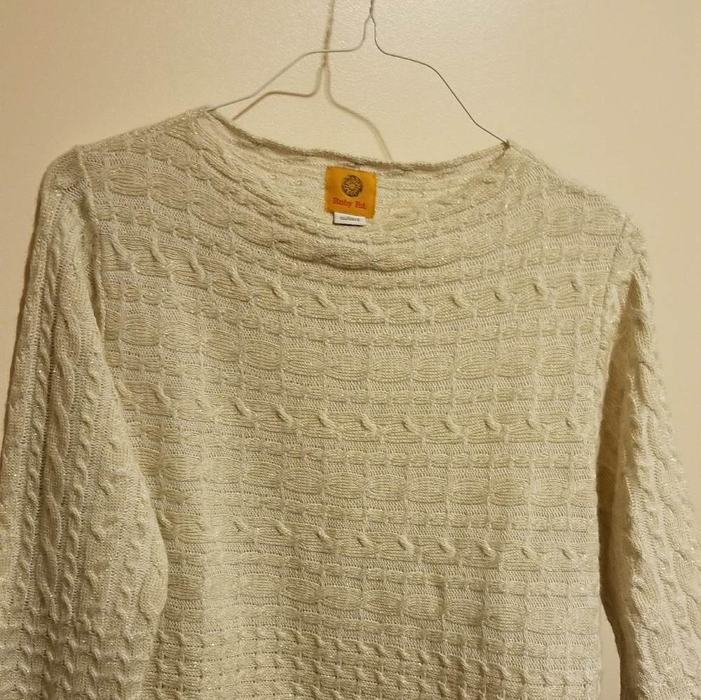 Reposh off white sweater with sparkle through out